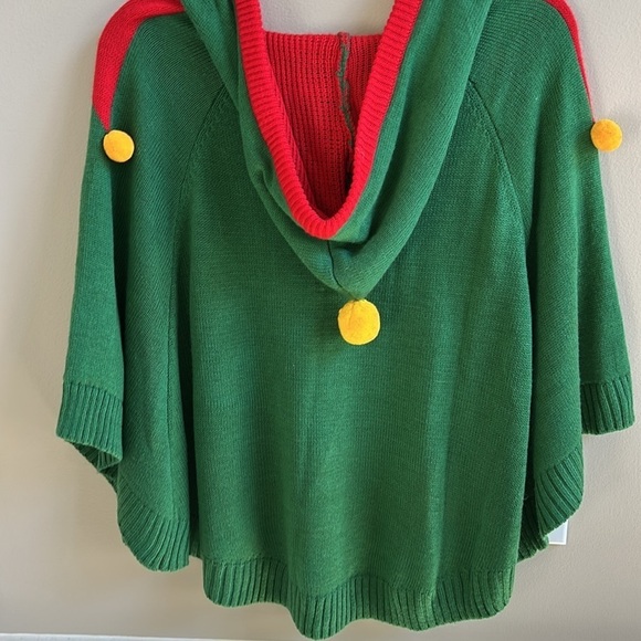 Christmas Elf Knit Poncho Size S/M - Picture 5 of 8